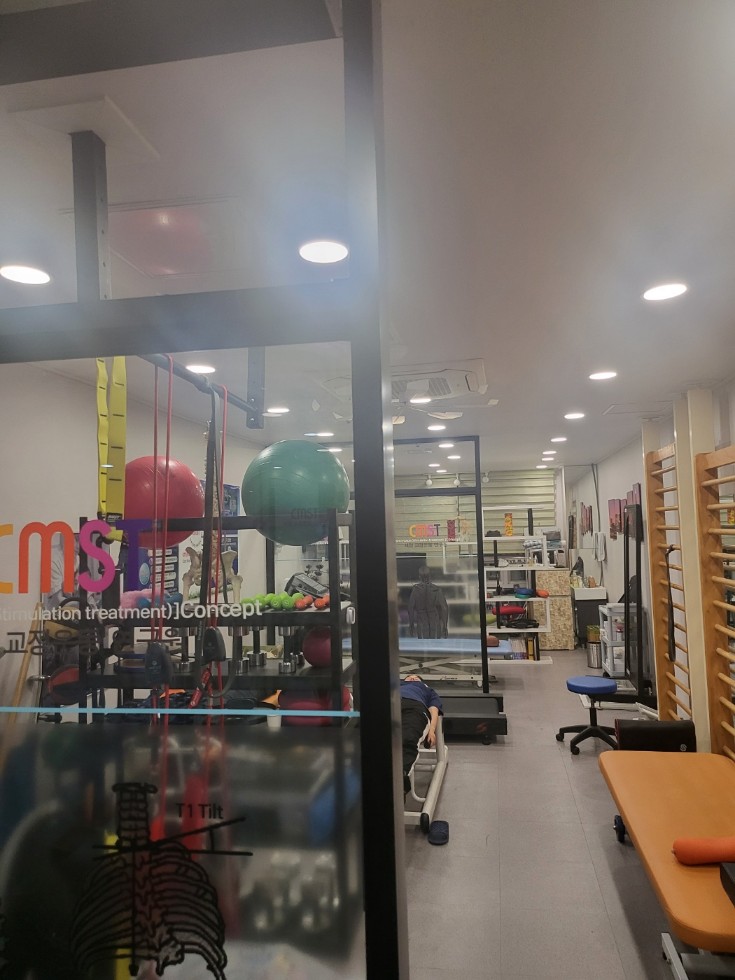 1948697120_i2dpIKyA_d7c7dec43713b5d56da7d56d61156110c6532655.jpg 이미지크게보기